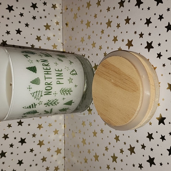 Brand New Scentsational Northern Pine Candle - Picture 8 of 8